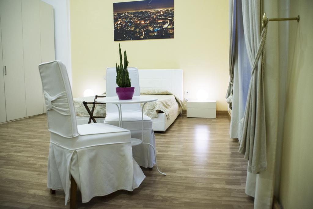 B&B Palazzo Ruffo Di Bagnara Naples Room photo