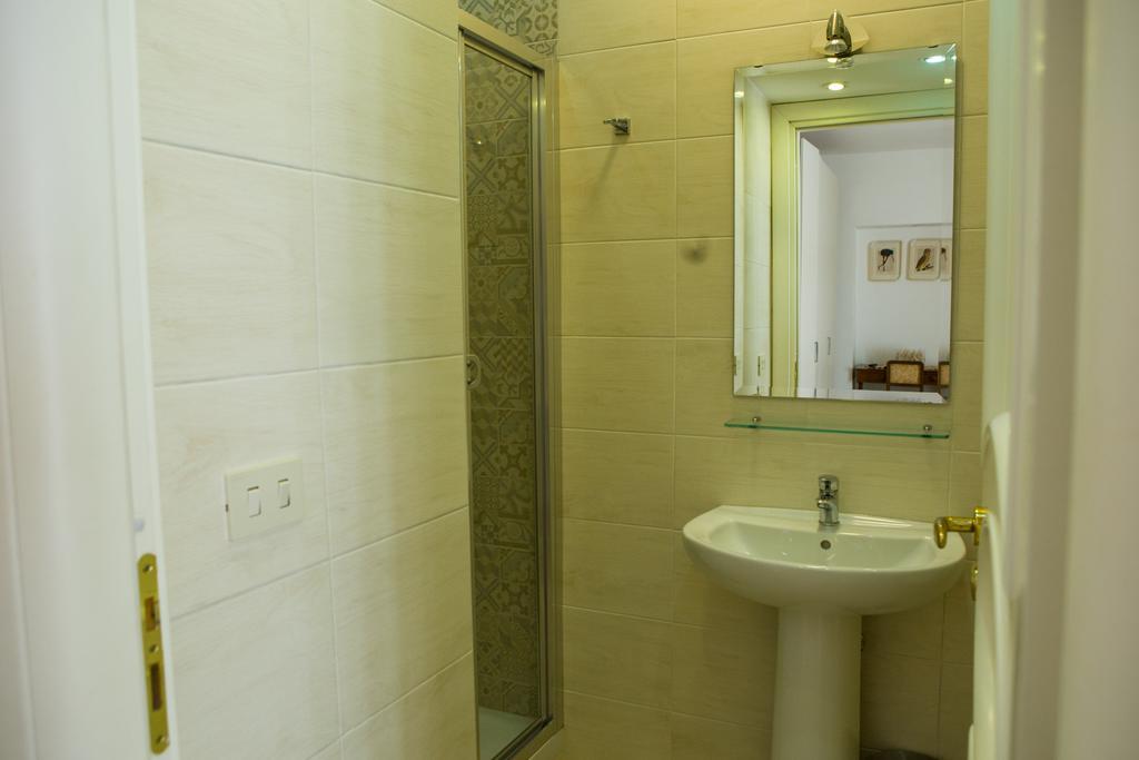 B&B Palazzo Ruffo Di Bagnara Naples Exterior photo