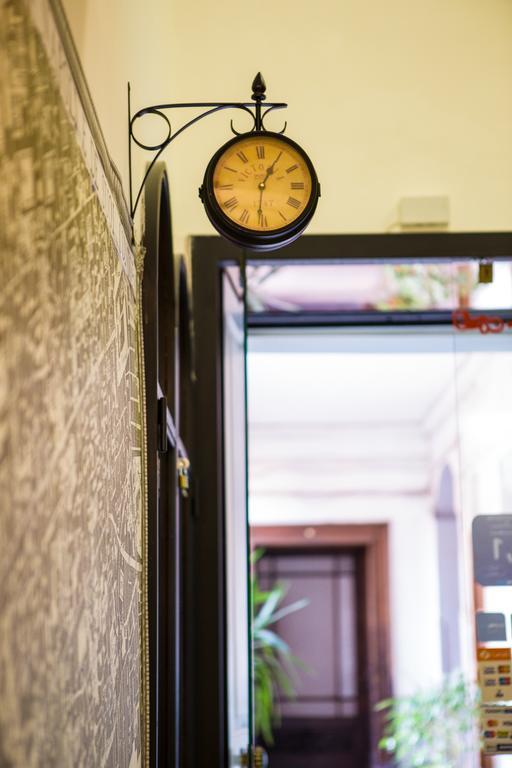 B&B Palazzo Ruffo Di Bagnara Naples Exterior photo