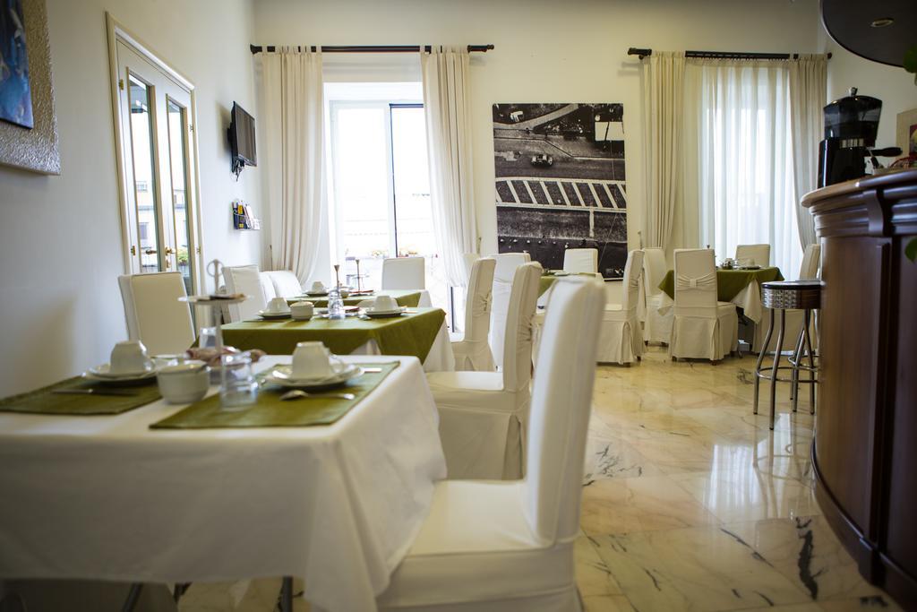 B&B Palazzo Ruffo Di Bagnara Naples Exterior photo