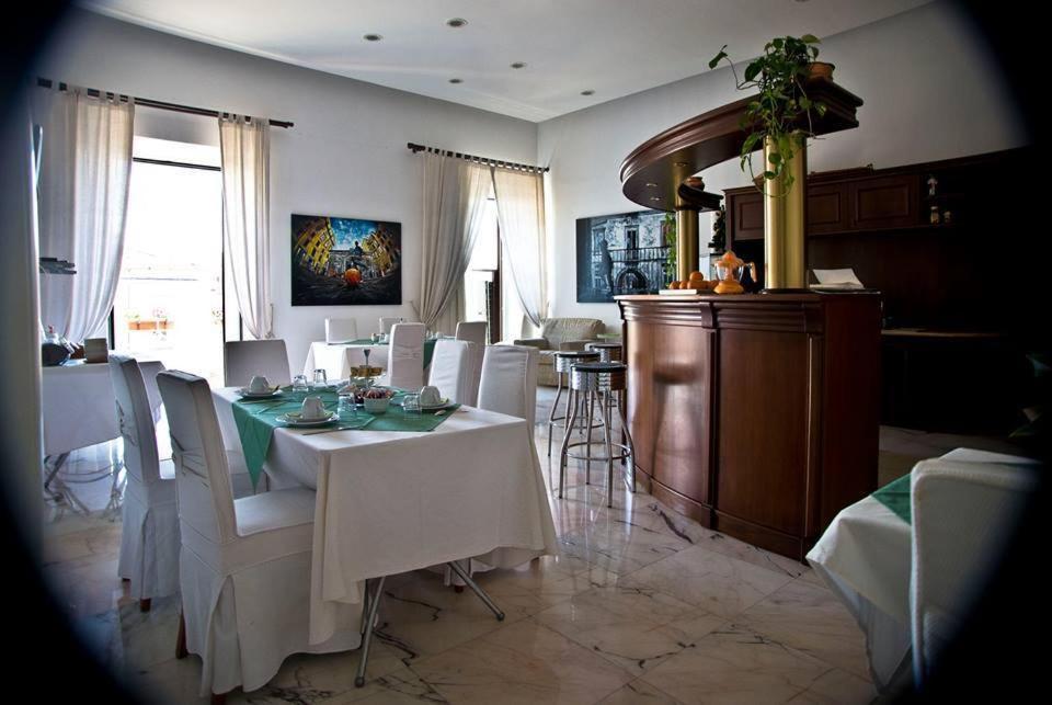 B&B Palazzo Ruffo Di Bagnara Naples Exterior photo